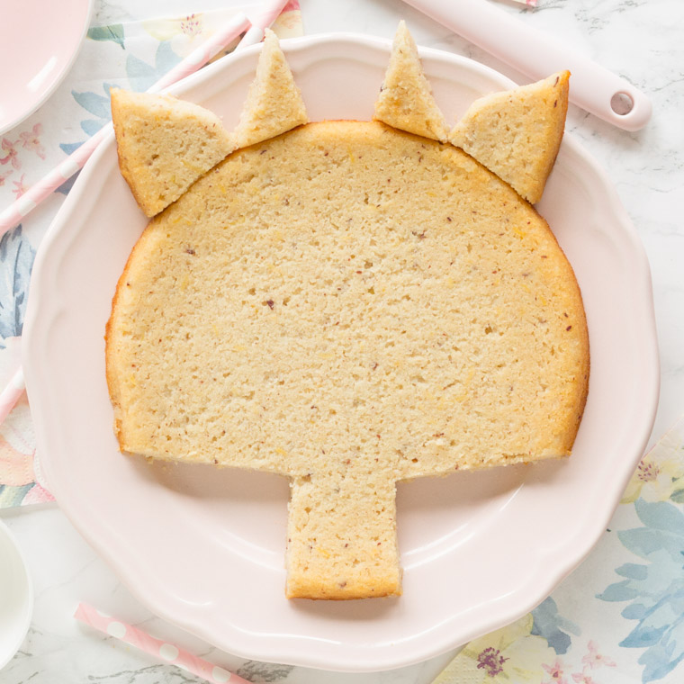 Enkel och snabb citronkladdkaka formad som en girafftårta, av Anna Winér