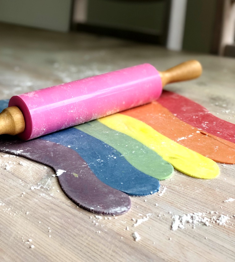 Pridefestival, pride, prinsesstårta, tårta, fest, kalas, gay, regnbågstårta, regnbåge