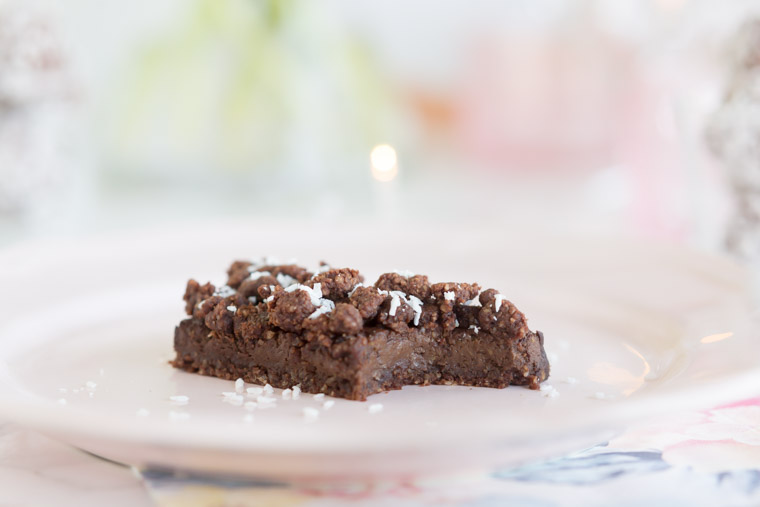 Chokladbollsbars med krämig fyllning, av Anna Winér