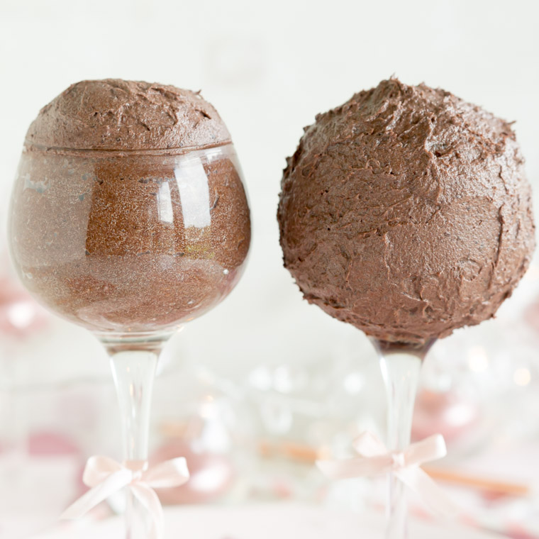 Cake pops på glasfot, av Anna Winér