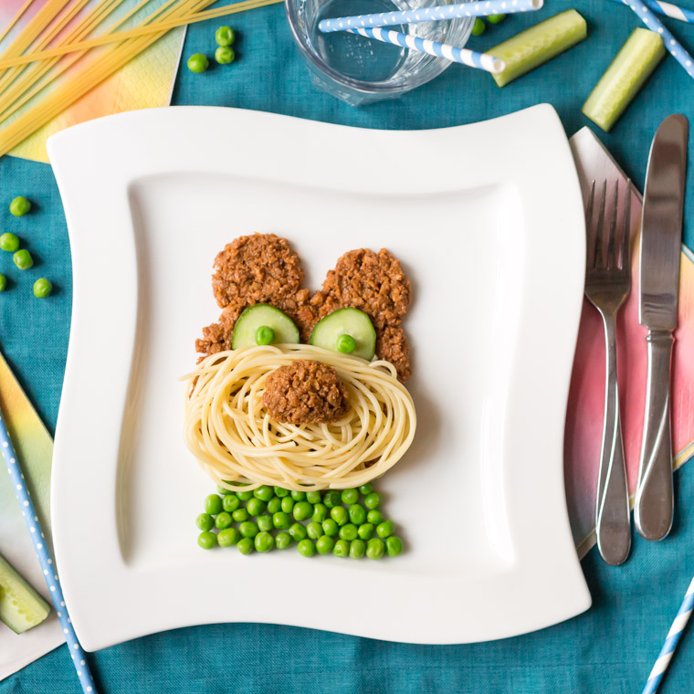 Björn av spaghetti och köttfärssås
