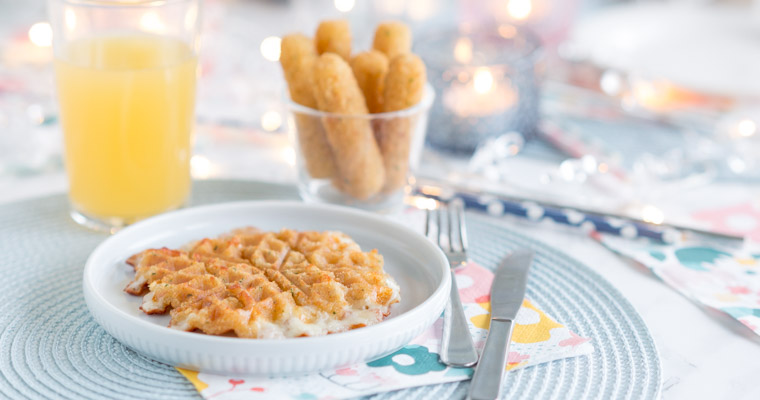 våfflor på mozzarella sticks, bara 1 ingrediens, av anna winér