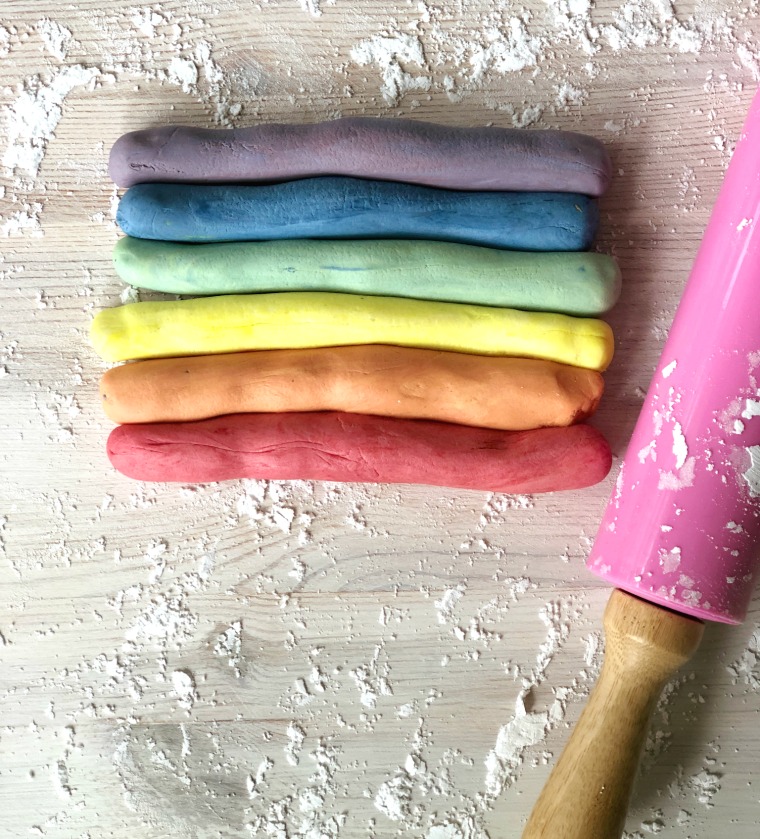 Pridefestival, pride, prinsesstårta, tårta, fest, kalas, gay, regnbågstårta, regnbåge