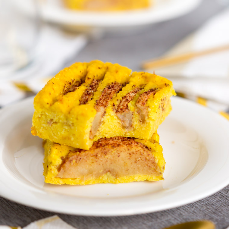 Veganska, sockerfria och glutenfria äppelrutor med saffran, av Anna Winér