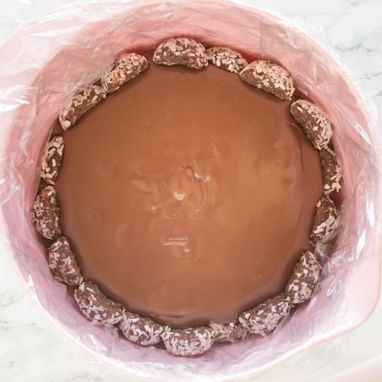 Enkel chokladbollsdröm med chokladpannacotta, av Anna Winér