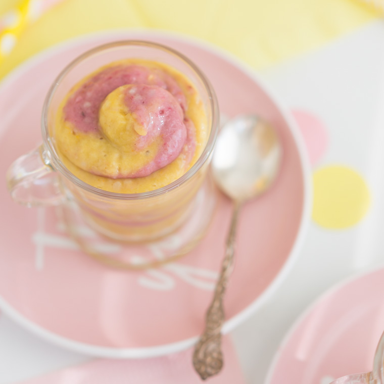 Mango- och hallonmousse