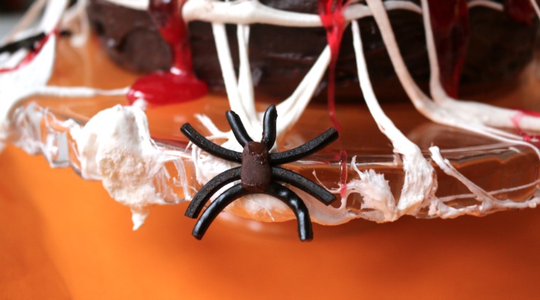 Halloweentårta spindlar närbild