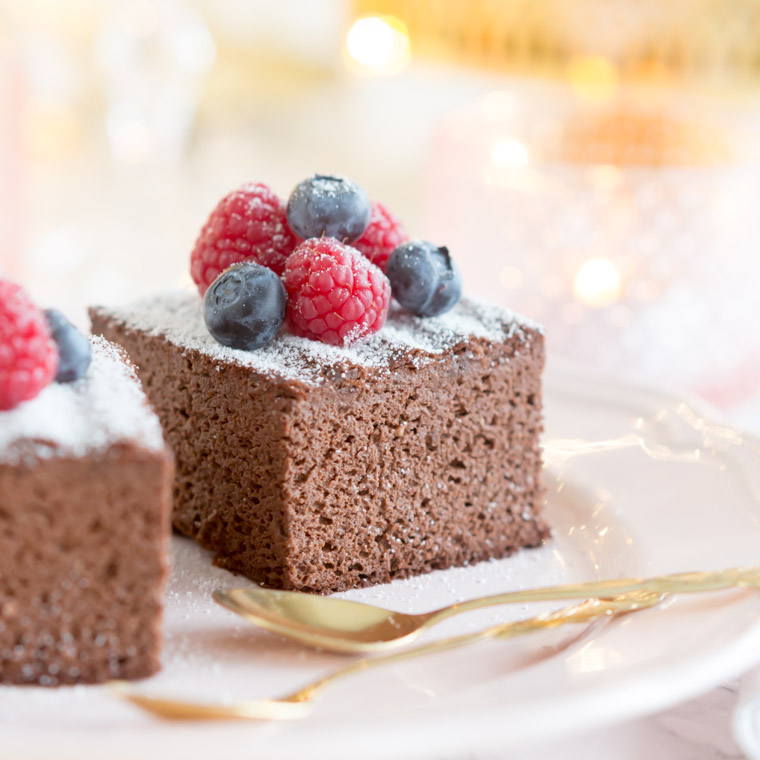 magisk chokladkakamed bär, av anna winér
