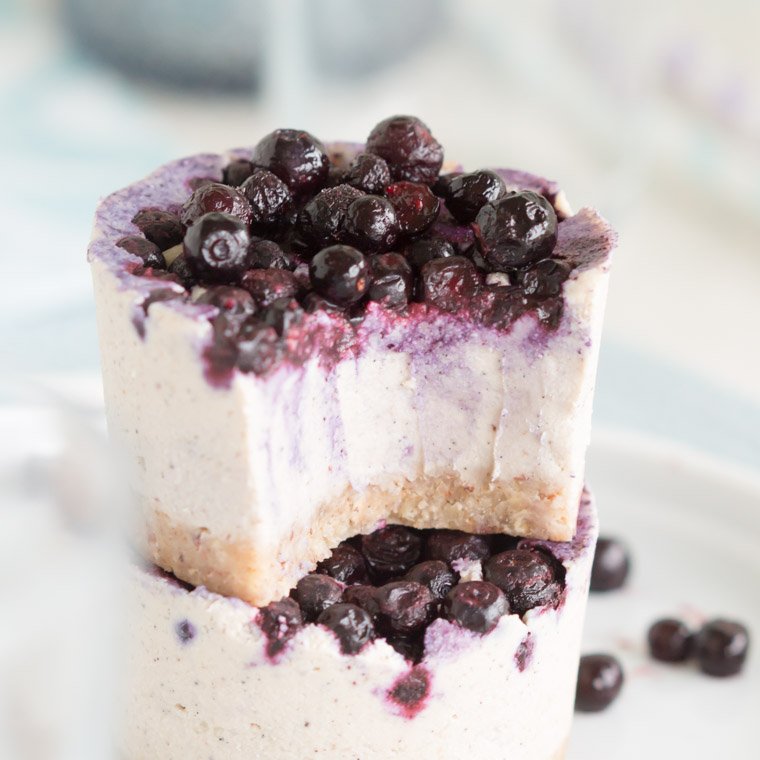 No bake vegansk blåbärscheesecake utan gluten, av Anna Winér