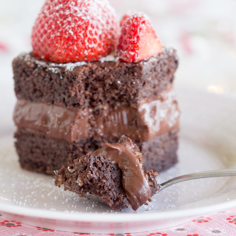 Kokosbrownie med chokladbollspannacotta: enkelt, veganskt och glutenfritt! Av Anna Winér