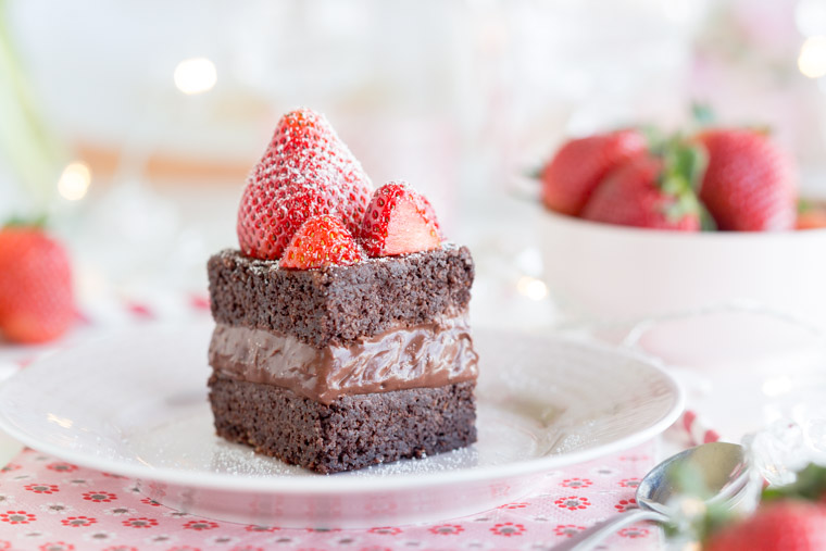 Vegansk kokosbrownie med krämig chokladbollspannacotta, av Anna Winér