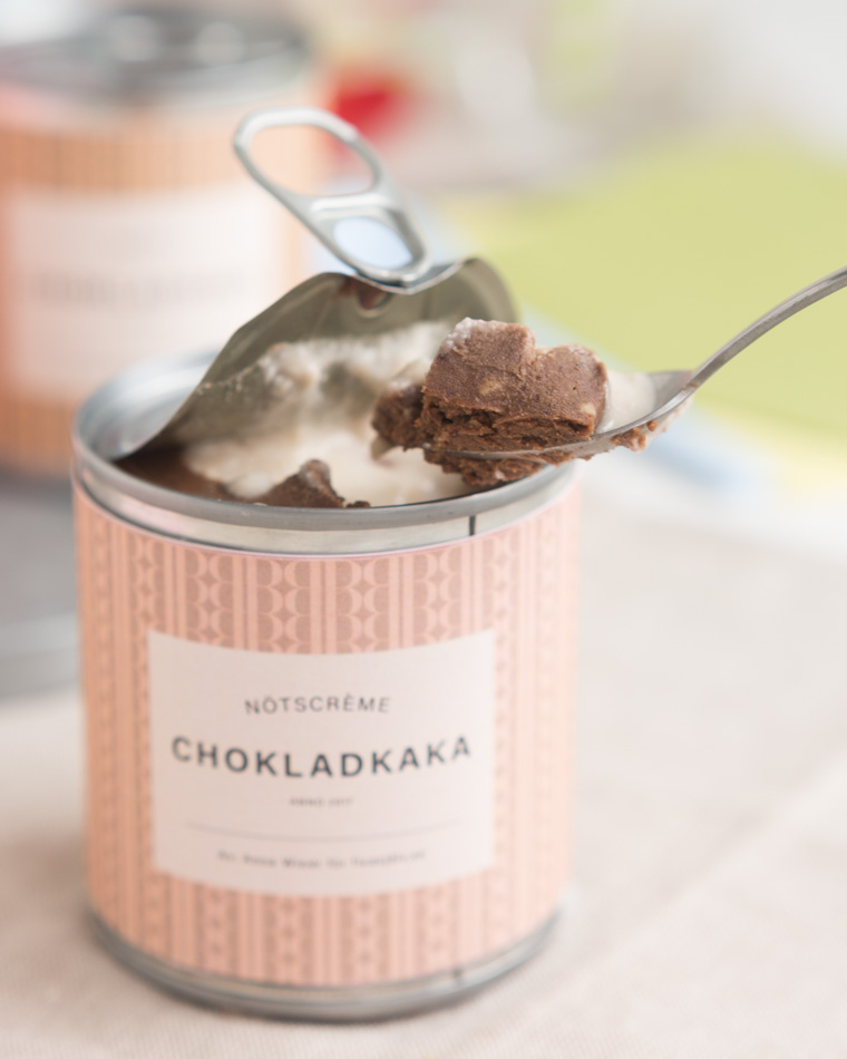 chokladkaka i konservburk