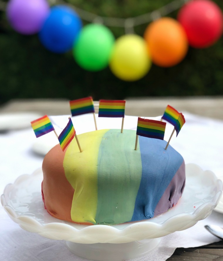 Pridefestival, pride, prinsesstårta, tårta, fest, kalas, gay, regnbågstårta, regnbåge